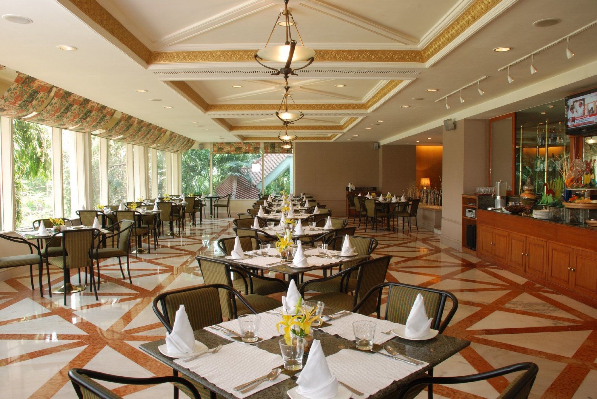 Taj Banjara Hotel Hyderabad Restaurant photo